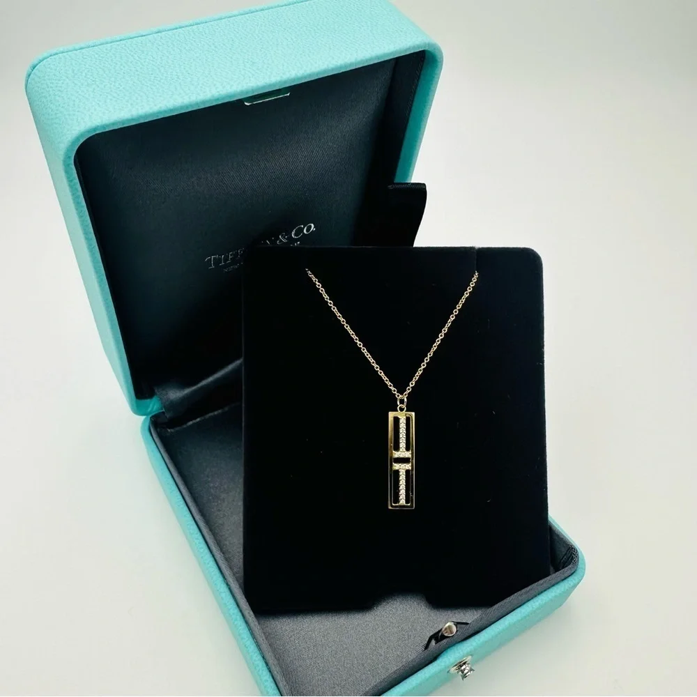 Tiffany & Co. 18K Yellow Gold Diamonds Vertical Bar Pendant Necklace 16”-18”